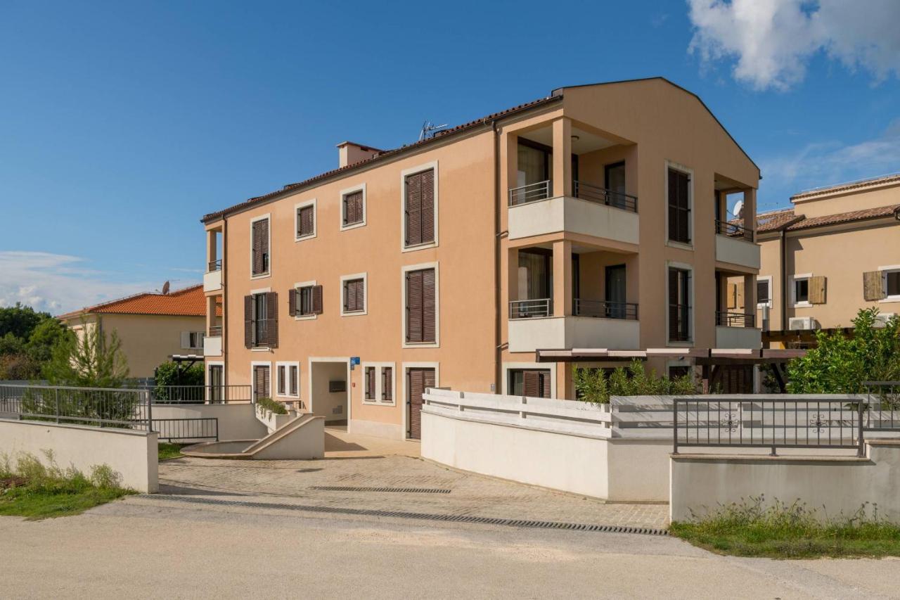 Apartment Carpe Diem Premantura Kültér fotó